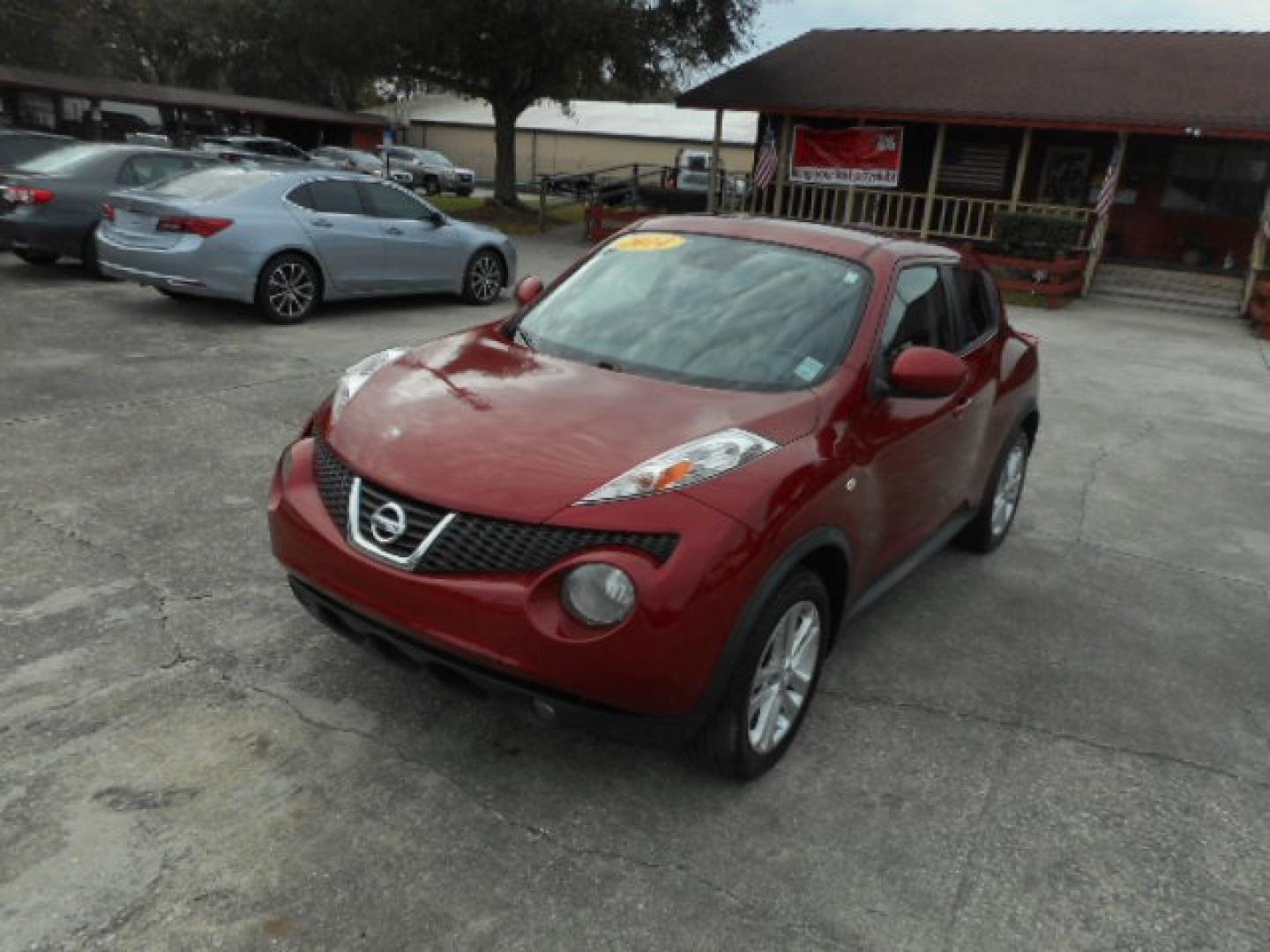 2014 RED NISSAN JUKE S; SL; SV; NISM (JN8AF5MR3ET) , located at 1200 Cassat Avenue, Jacksonville, FL, 32205, (904) 695-1885, 30.302404, -81.731033 - Photo#5